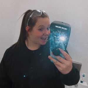 Meet your Posher, Brooke